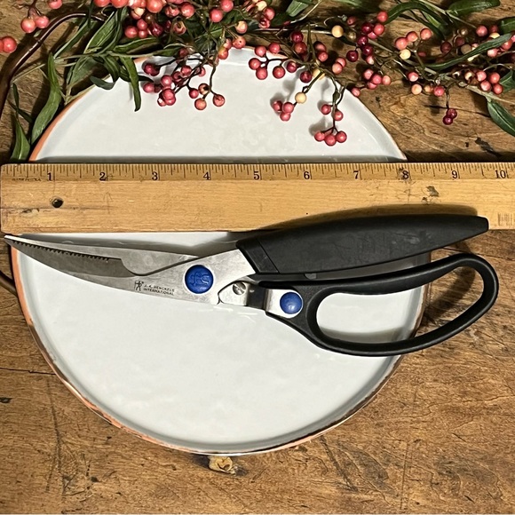 JA Henckels Poultry Shear Scissor - Picture 8 of 8